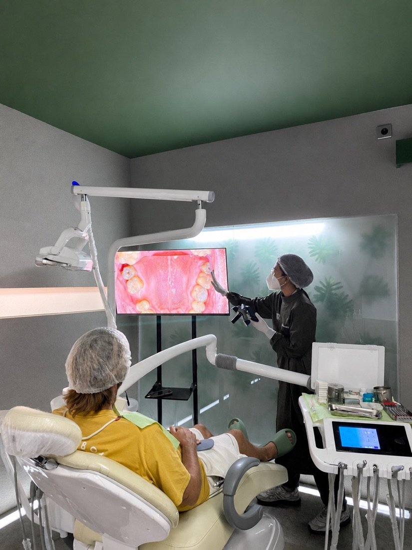 Teeth Cleaning at FLOSS Dental Studio